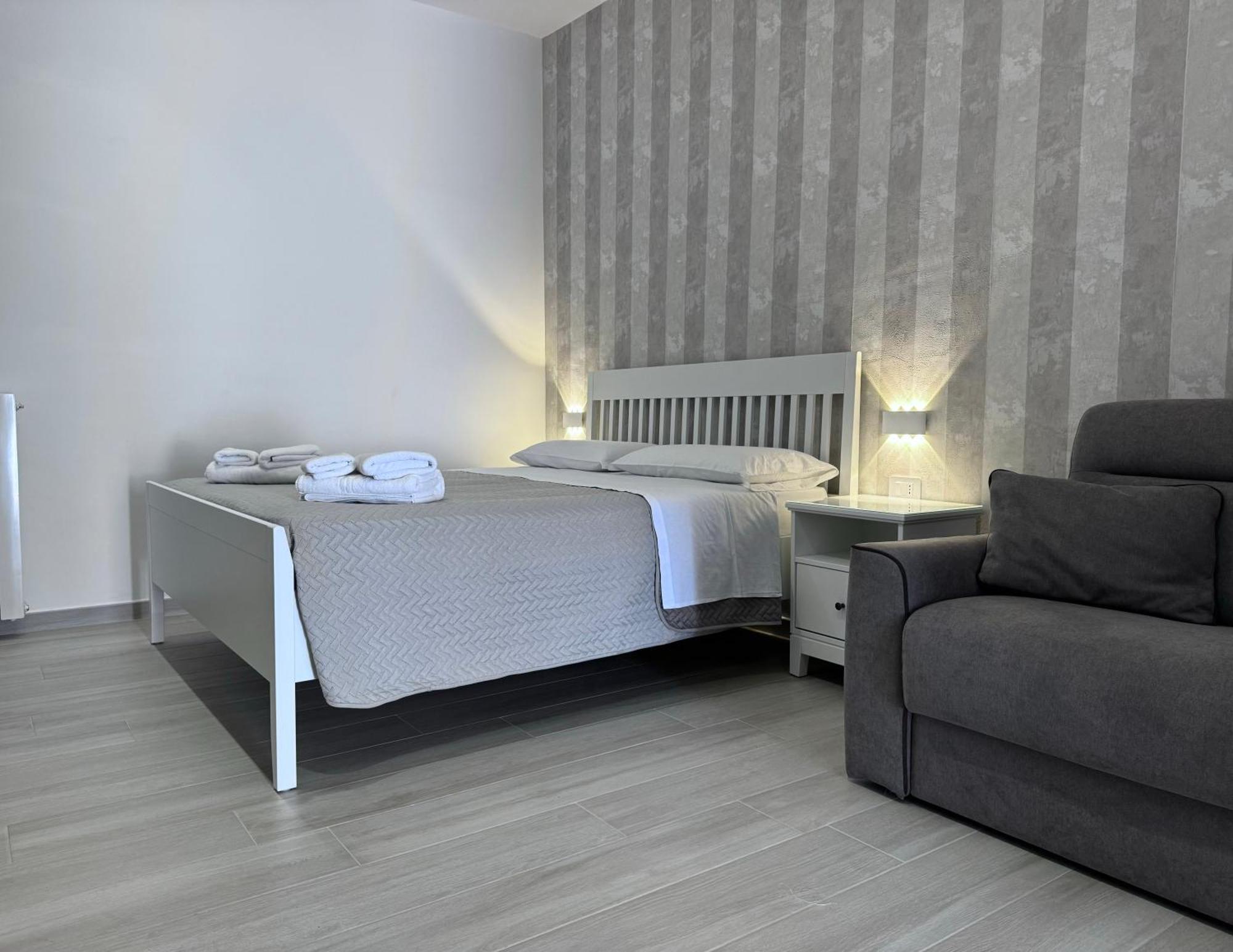 Home-carrara